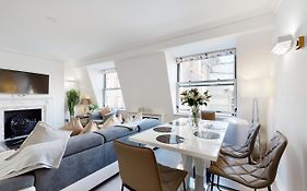 Stay In Bond Street